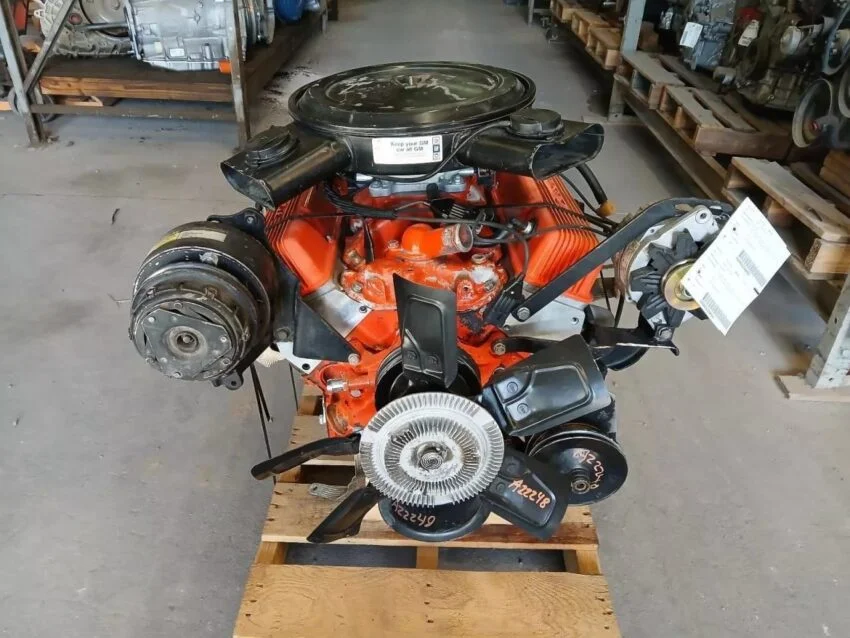 5.7L 4-Bolt Main Chevy 350 Engine Assembly with Performance Mods 92k Miles - Image 4