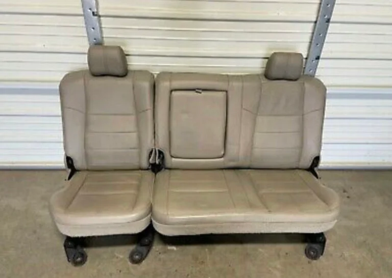 1999-2010 Ford F250/F350/F450 Super Duty Gray Lariat Front & Rear Seats - Image 4