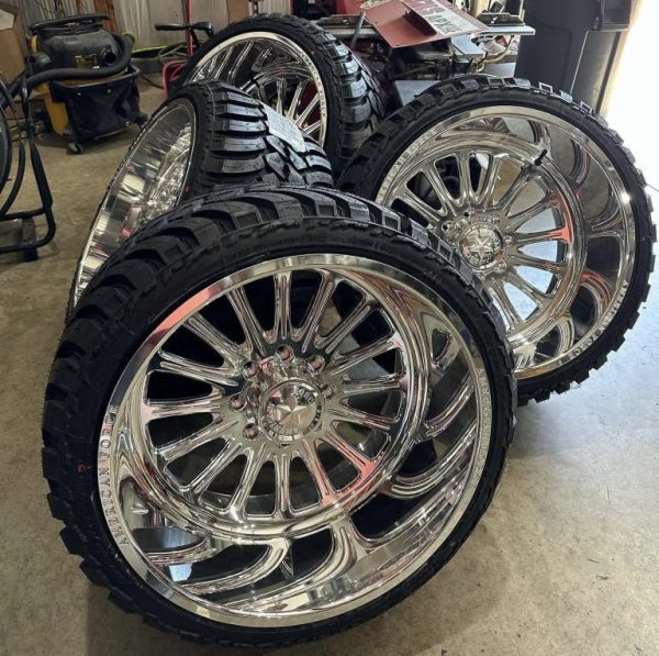 4-Set 24×14 American Force Lexar Wheels with 33×13.50R24 AMP MT Tires